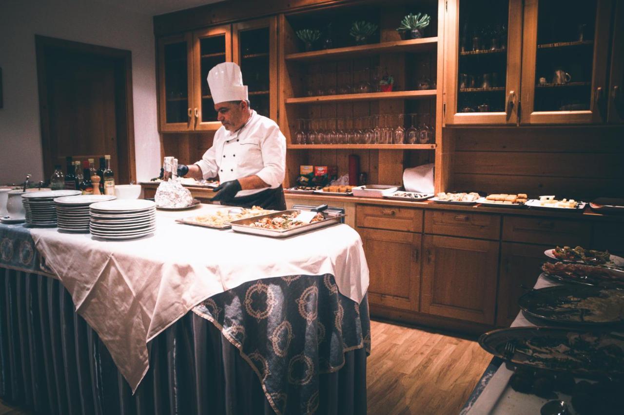Hotel Planac Corvara In Badia Esterno foto