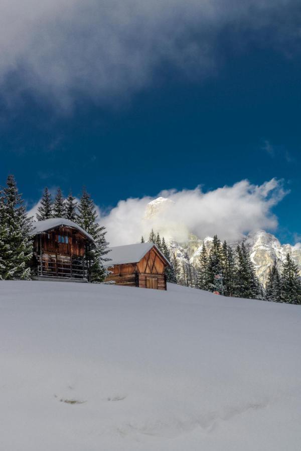 Hotel Planac Corvara In Badia Esterno foto