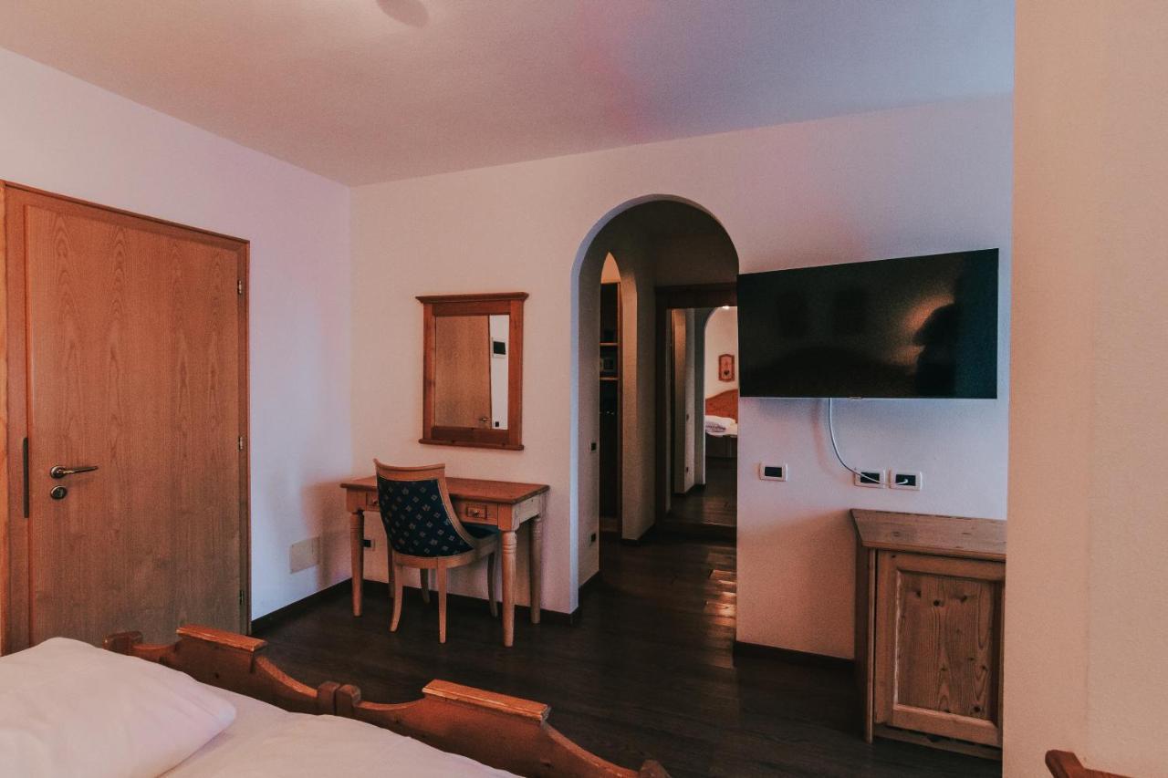 Hotel Planac Corvara In Badia Esterno foto