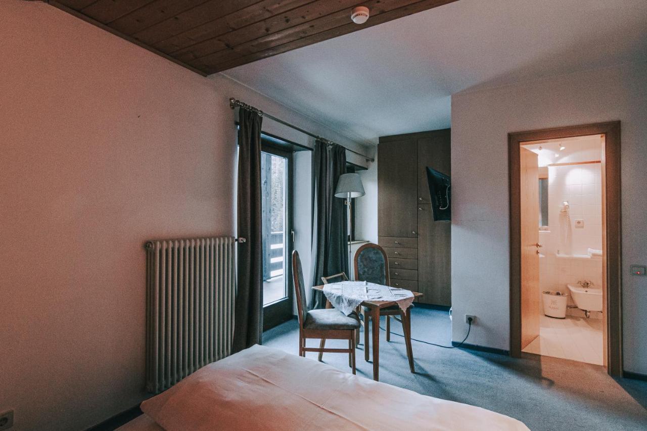 Hotel Planac Corvara In Badia Esterno foto